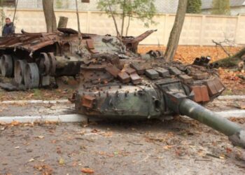 Окупанти збільшують виробництво снарядів та танків | Політика