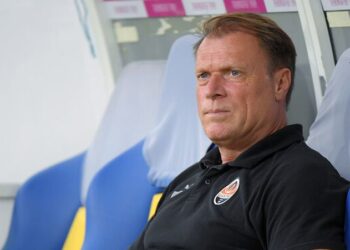 Патрік ван Леувен різко розкритикував роботу судді на матчі Рух – Шахтар | Футбол