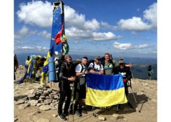 П’ятеро ветеранів на протезах, серед яких і шосткинець, підкорили Говерлу й зібрали 6 млн грн для побратимів – Суми та область