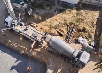 У Макарові активно відновлюють житловий багатоквартирний будинок (ФОТО)