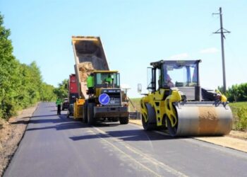 У прикордонних громадах Сумщини вже відновлюють дороги – Суми та область