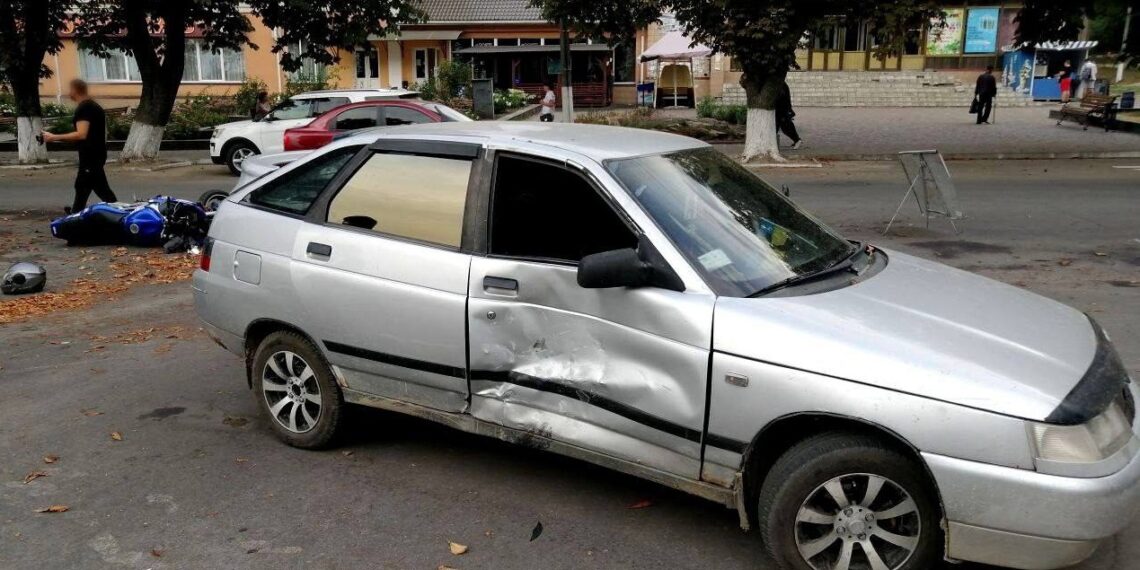 У Сквирі водій збив 23-річного мотоцикліста