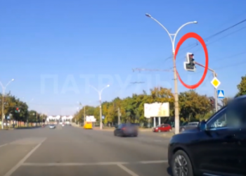 У Сумах патрульні спіймали водіїв-порушників, які їздили на червоний сигнал світлофора – Суми та область