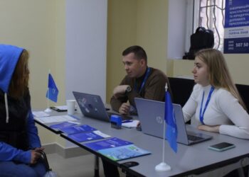 У Сумах реєструють на отримання грошової допомоги для переселенців і постраждалих від війни осіб – Суми та область