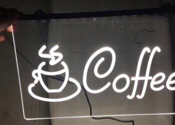 У Сумській громаді заборонили зовнішню рекламу з підсвіткою – Суми та область