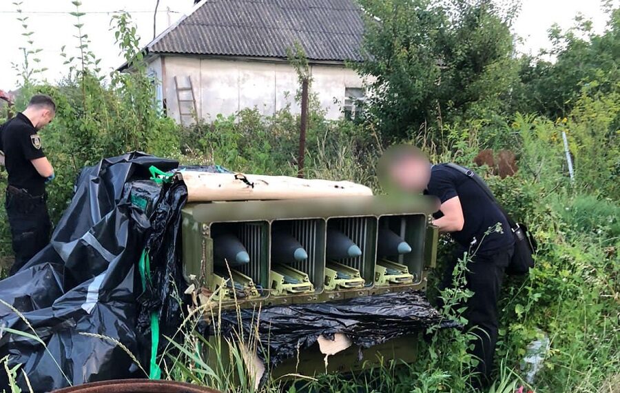 Жителі Бориспільщини зберігали російський зенітно-ракетний комплекс та боєприпаси вартістю понад 30 млн грн (ФОТО)