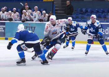 ХК «Кременчук» по булітах програв київському «Соколу» (відео) • Хокей •