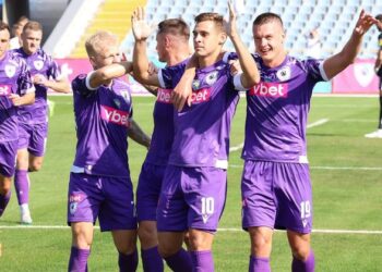 ЛНЗ – Оболонь: огляд матчу 12-го туру УПЛ (Відео) | Футбол