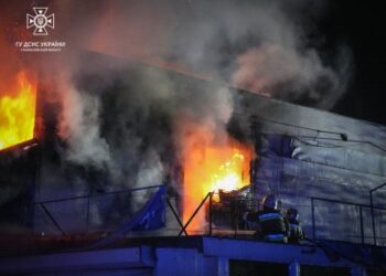 Миколаївська область: за чергову добу вогнеборці ліквідували 10 пожеж, дві з яких внаслідок ворожих обстрілів » Новини Миколаїва