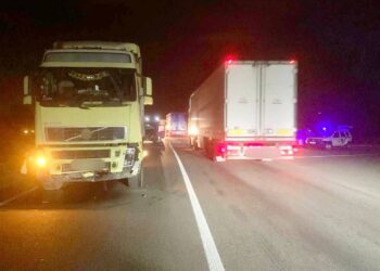 На дорозі між Броварами і Борисполем сталась ДТП з вантажівкою