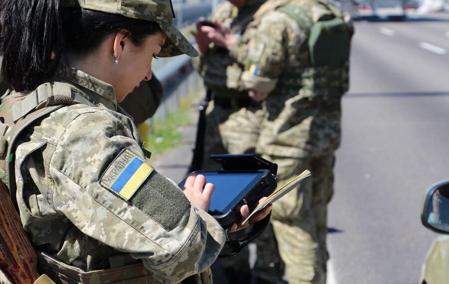 Набої та наркотики: прикордонники Київщини викрили низку правопорушень