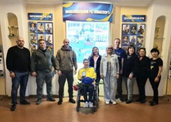 Перший заступник начальника Миколаївської ОВА Георгій Решетілов нагородив чемпіонку світу з плавання » Новини Миколаїва