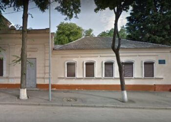 Підозрюваного в хабарі борця з хабарами хочуть посадити під домашній арешт – Суми та область