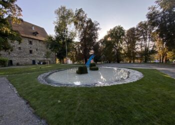 У центрі Львова замість «юрти незламності» – нова інсталяція. Для чого її встановили – Перший львівській портал