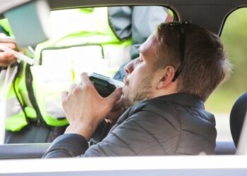 У Львові п’яний водій втікав від патрульних та вчинив ДТП – Перший львівській портал