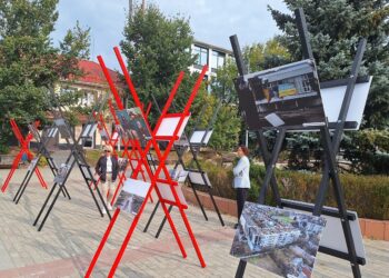 У Макарові відкрили фотовиставку про окупацію громади “33 дні”