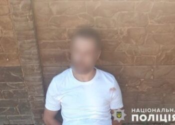 У Миколаєві поліцейські затримали чоловіка за пограбування магазину мобільного зв’язку » Новини Миколаїва