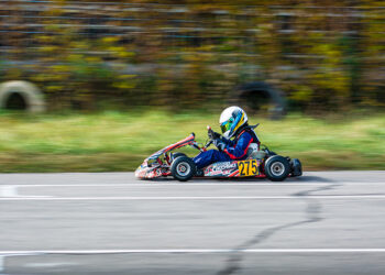 У Полтаві відбулися всеукраїнські змагання з картингу, присвячені пам’яті гонщиків полеглих на війні • Картинг •