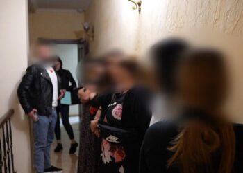 В массажном салоне Одессы задержали проституток
