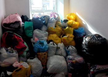 Волонтери відвезли у Хотінську громаду зібрані речі та продукти – Суми та область