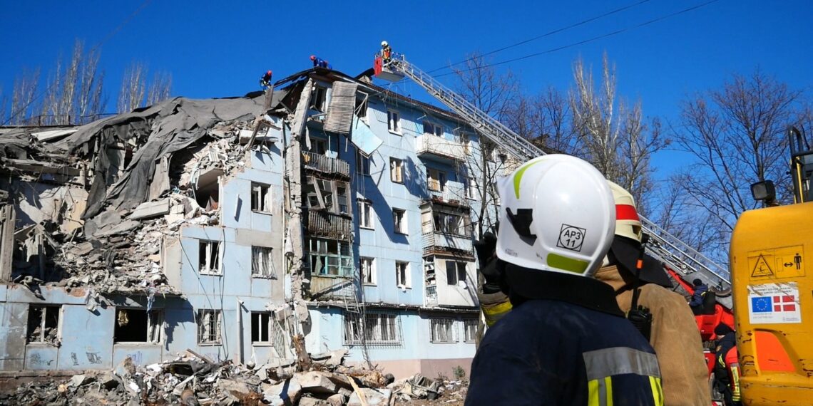 Розпочинається відновлення ще трьох зруйнованих будинків Запоріжжя |