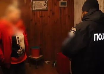 На Київщині мати-вихователька перетворила будинок сімейного типу на катівню для дітей, фото – Київщіна