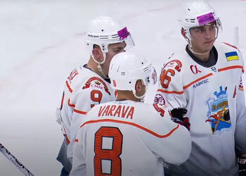 ХК «Кременчук» на виїзді переміг київський «Тризуб» (відео) • Хокей •