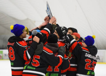 Юні хокеїсти «Кременчука» – переможці дитячого турніру «Kremin Cup» • Хокей •