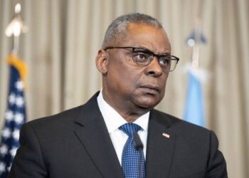 Остін закликав продовжувати допомагати Україні