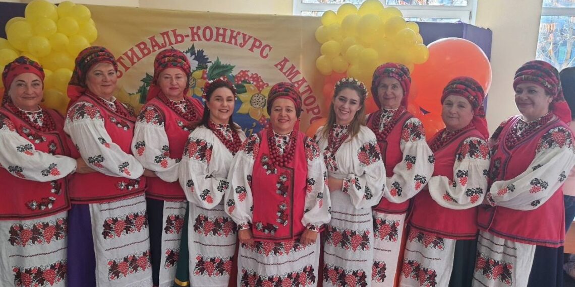 Позмагалися у вокалі та зібрали гроші для ЗСУ: в Гостомелі пройшов Всеукраїнський фестиваль (ФОТО)