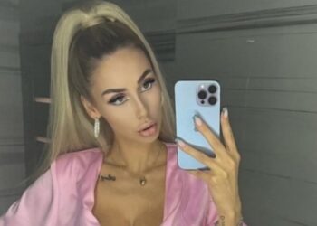 Скандальна київська блогерка проїхалась пішохідною частиною площі Ринок у Львові: що відомо – Перший львівській портал