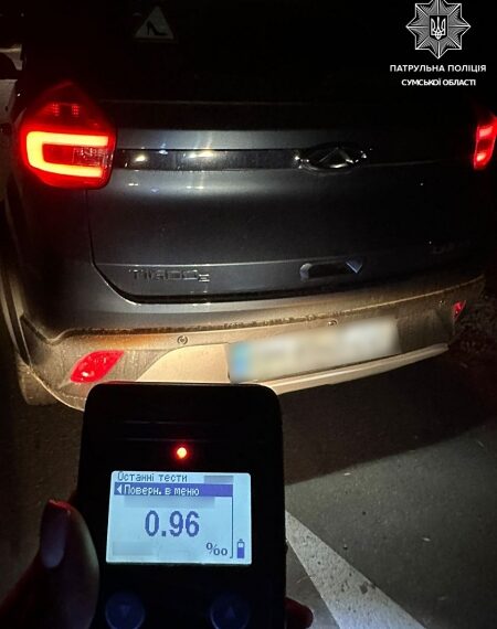 У Сумах під час комендантської години затримали водія Chery Tiggo “під градусом” – Суми та область
