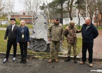 У Сумах встановили артінсталяцію, присвячену захисникам області – Суми та область