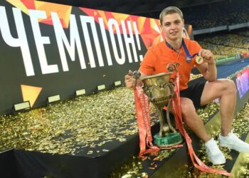 Валерій Бондар: “Грати проти Лукаку та Мартінеса було найважче” | Футбол