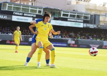 Жіноча футбольна збірна України з ворсклянками у складі двічі зіграла з Грецією й одного разу виграла • Футбол •