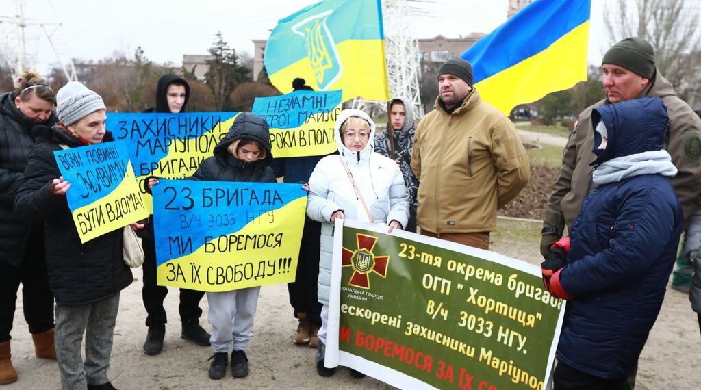 У Запоріжжі висадили Алею на підтримку військовополонених |