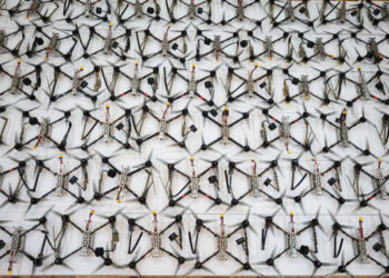 Руслан Кравченко: 72 бригада вже отримала понад півтисячі FPV дронів та вантажівки від Київщини | Київщіна