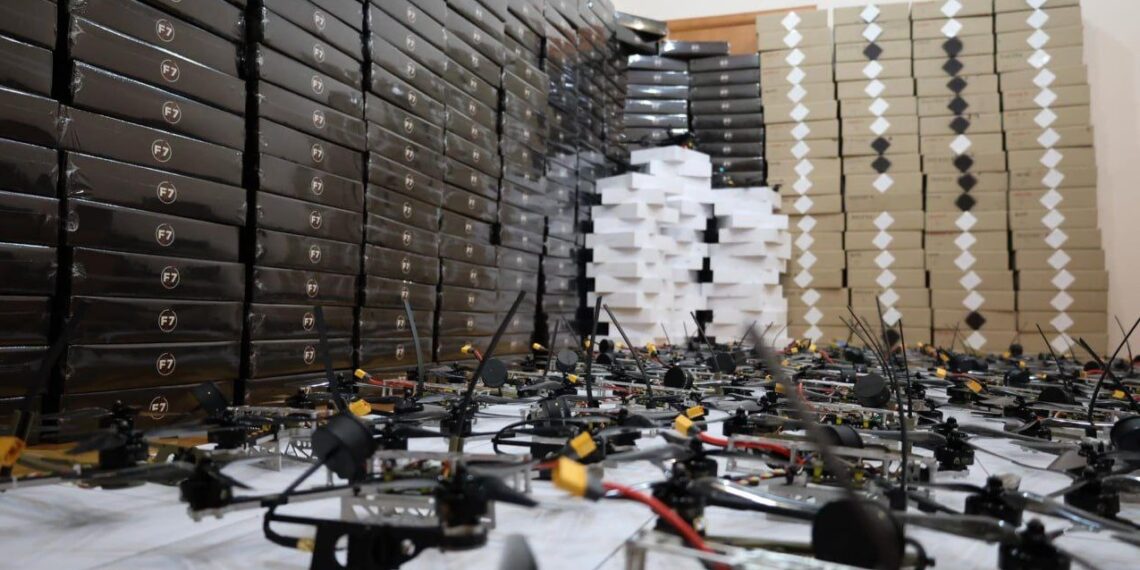 Білоцерківська громада передала 50 FPV-дронів Чорним Запорожцям