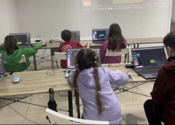 Благодійники інвестували в IT-освіту юних охтирчан – Суми та область