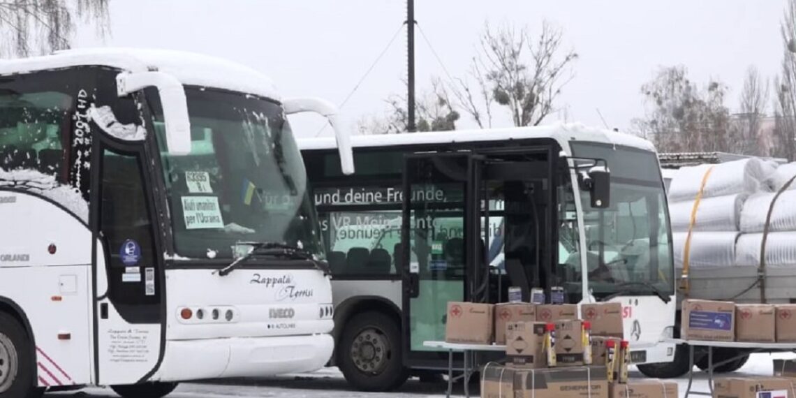 Бучанська громада передала чергову партію допомоги для захисників