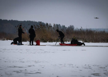 Рятувальники знайшли тіло хлопчика, який потонув у заплаві в Козаровичах | Київщіна