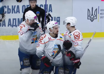 ХК «Кременчук» на виїзді здолав херсонський «Дніпро» (відео) • Хокей •