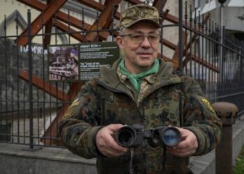 Інсталяція Хрест ЗСУ у Дніпрі