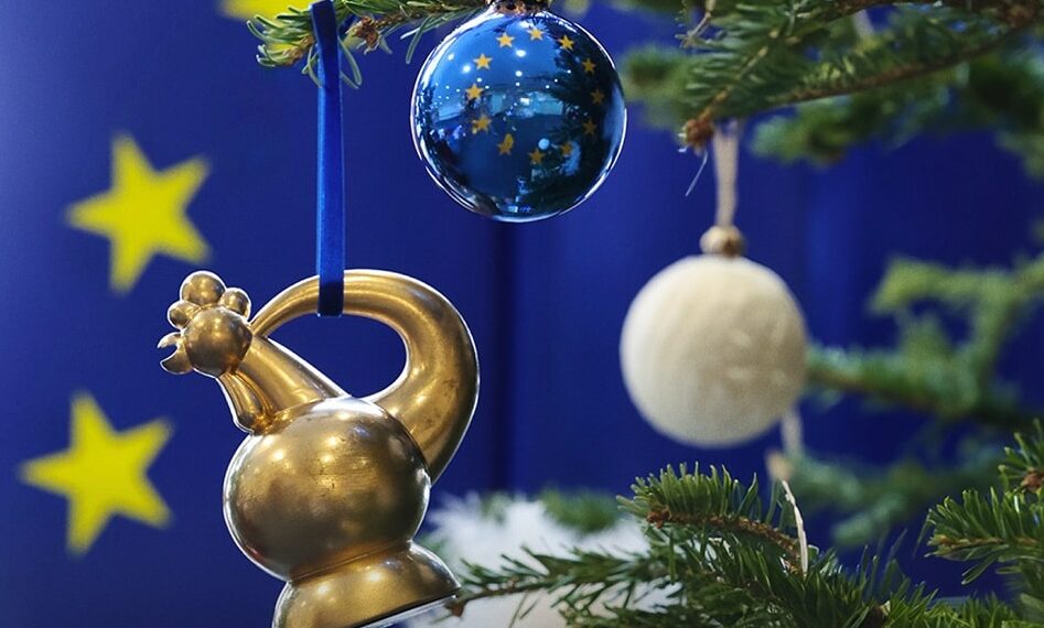 Японія, Чилі, США та Франція: “півники з Бородянки” прикрасили новорічні ялинки по всьому світу (ФОТО)