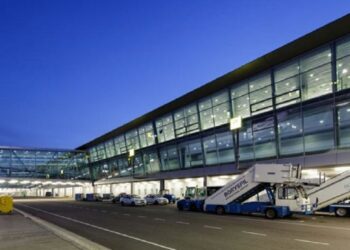 Керівництво аеропорту “Бориспіль” наразі не дає чітких прогнозів щодо відновлення роботи