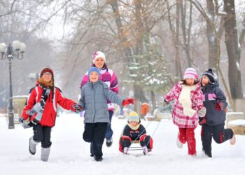 Незабаром канікули: школярі на Київщині відпочиватимуть за різним графіком