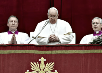 Папа Римський на Різдвяній месі попросив про мир в Україні