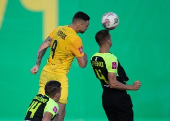 Полісся – Дніпро-1: який канал покаже центральний матч 17-го туру УПЛ | Футбол