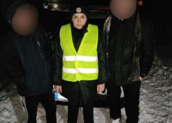 У Шостці поліція, лісівники та друзі розшукували підлітків, які загубилися в лісі – Суми та область