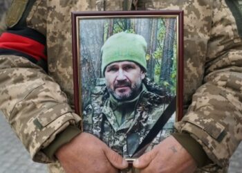 У Сумах поховали військовослужбовця Андрія Чухлєба – Суми та область